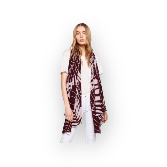 new Liebeskind Berlin 𑁍 Woven Jungle Leaf Print Scarf 𑁍 Wine 𑁍 Made in India - Picture 13 of 14